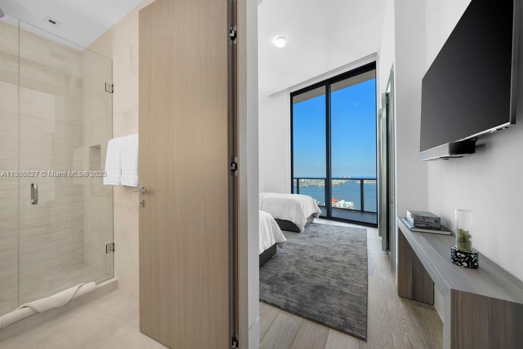 1300 S MIAMI AVENUE CONDO - Residential