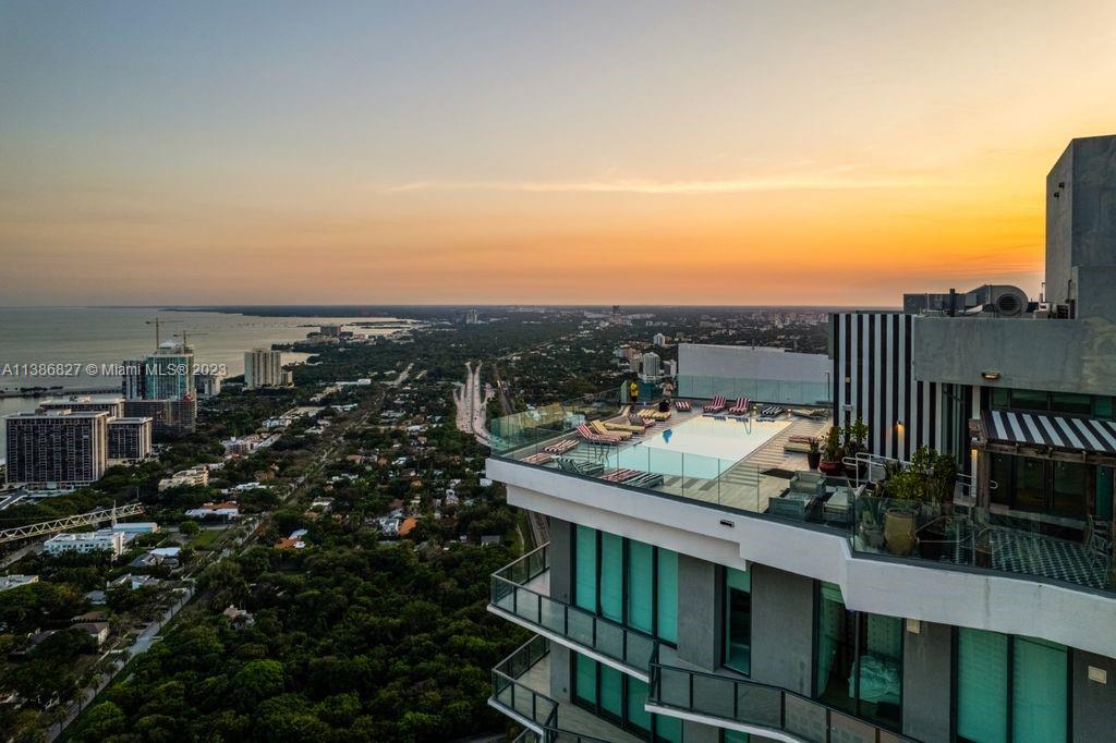 1300 S MIAMI AVENUE CONDO - Residential