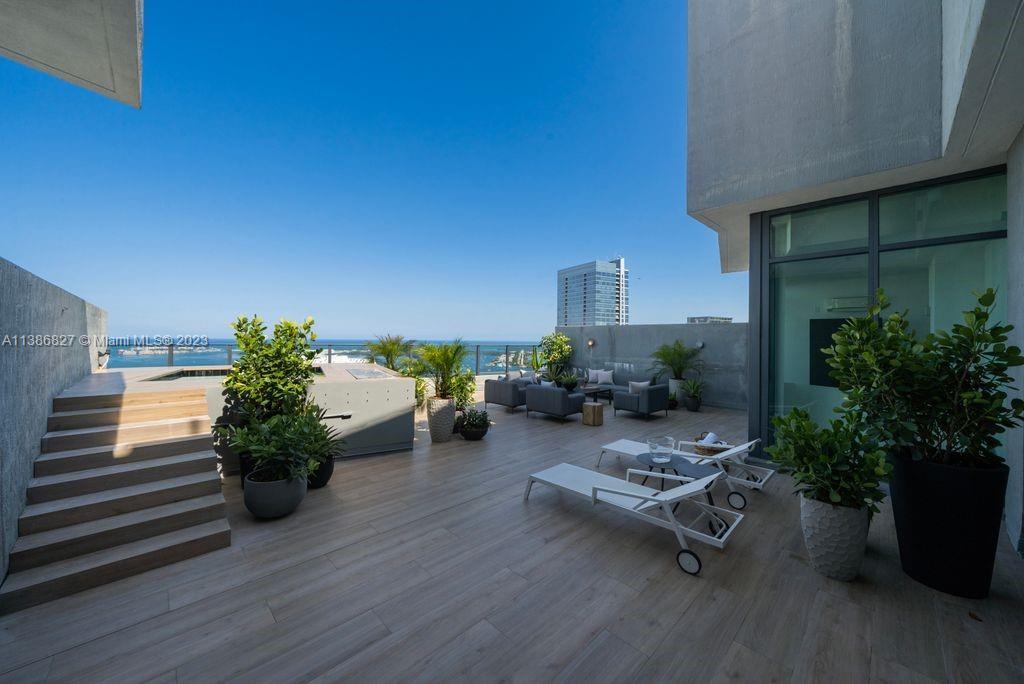 1300 S MIAMI AVENUE CONDO - Residential