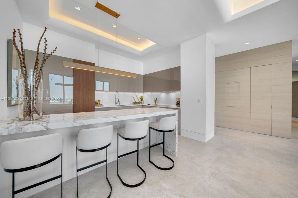 1300 S MIAMI AVENUE CONDO - Residential
