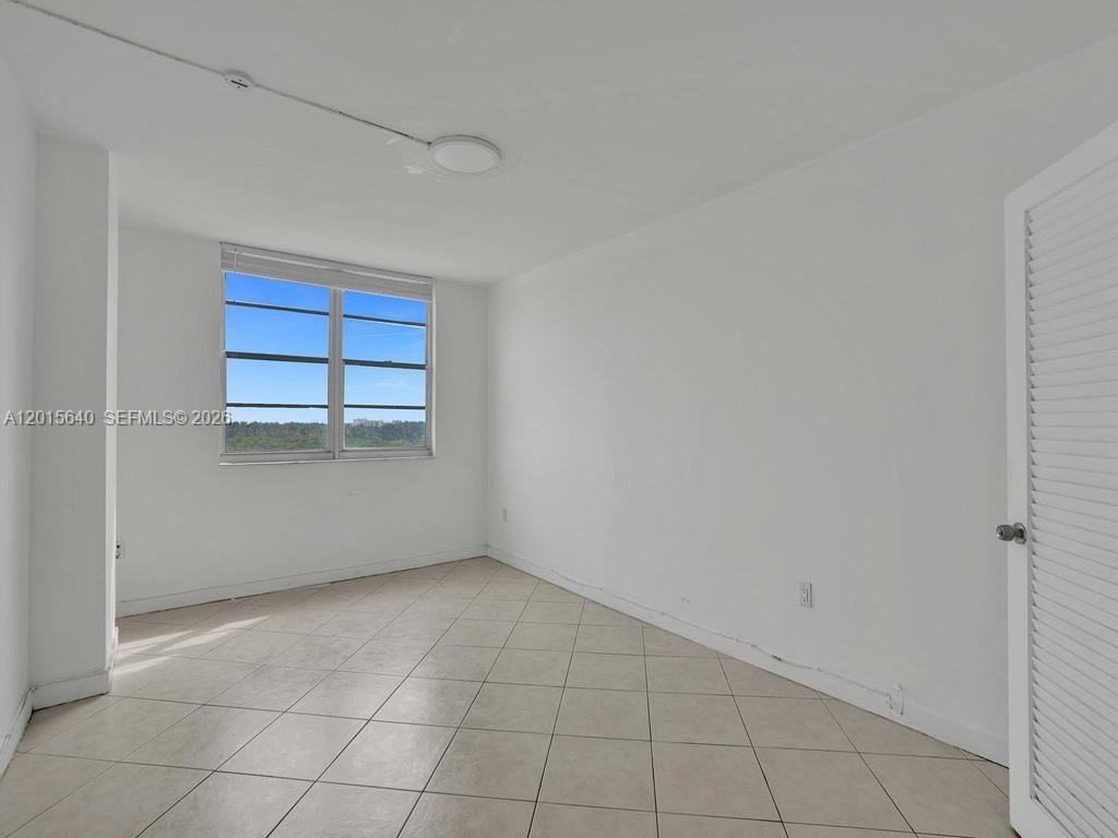 ARLEN HOUSE CONDO - Residential