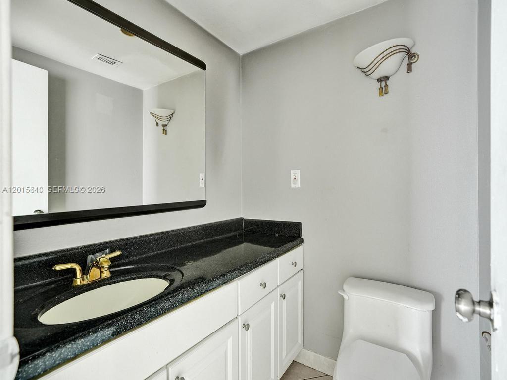 ARLEN HOUSE CONDO - Residential