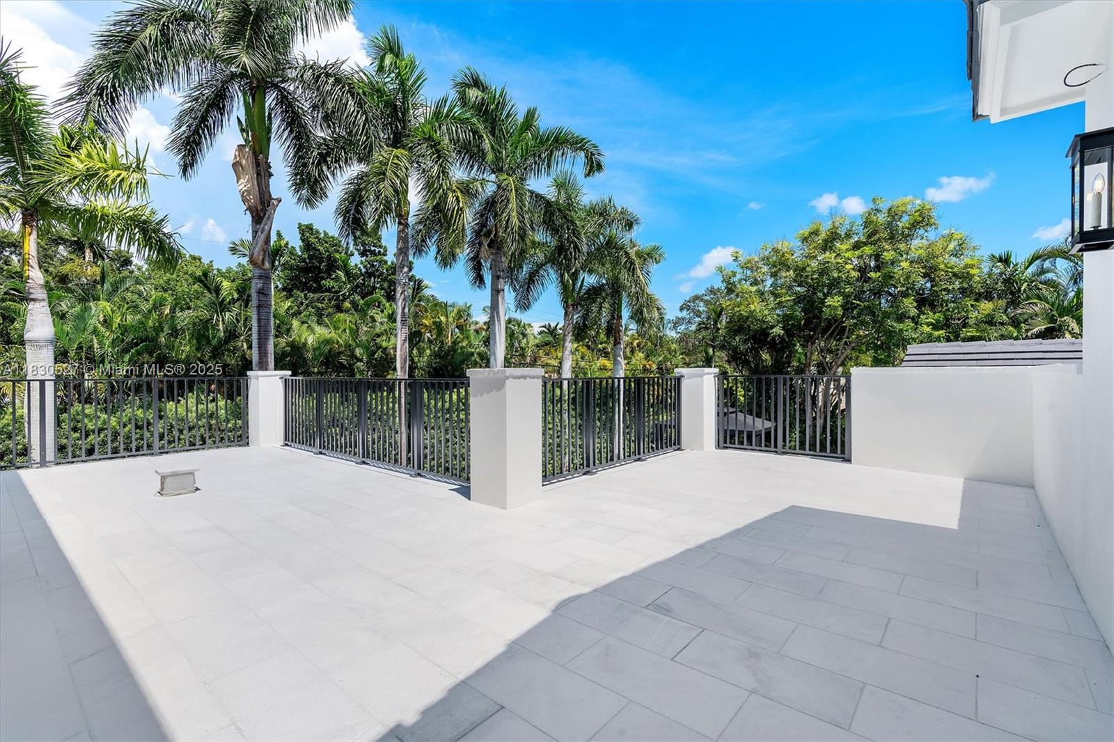 MIAMI SHORES SEC 1 AMD - Residential