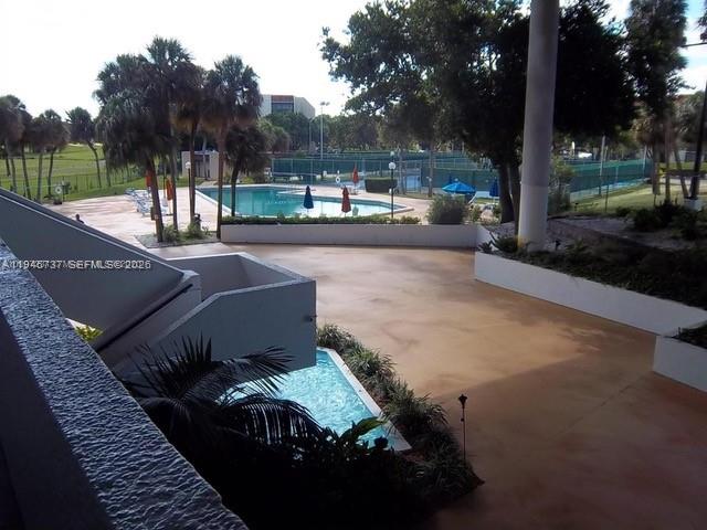 CONDOMINIUM 6 OF ENVIRON - Residential