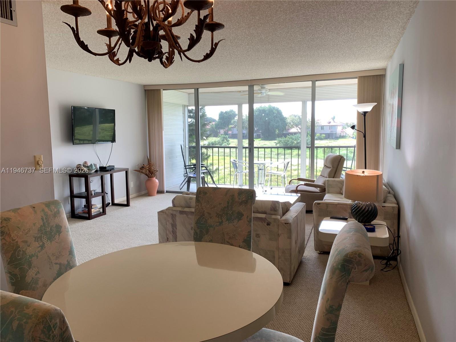 CONDOMINIUM 6 OF ENVIRON - Residential