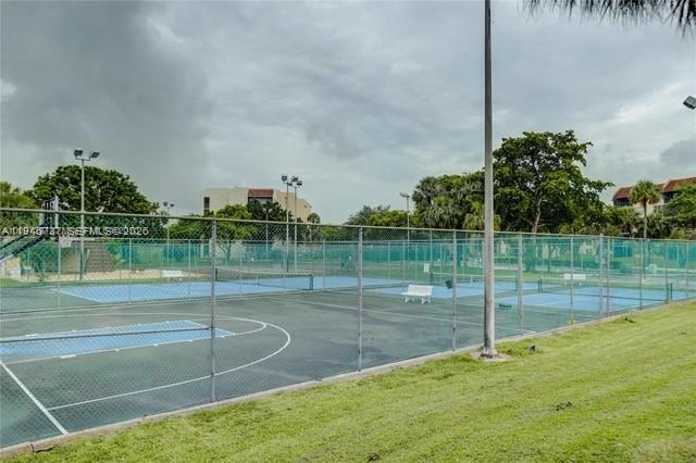 CONDOMINIUM 6 OF ENVIRON - Residential