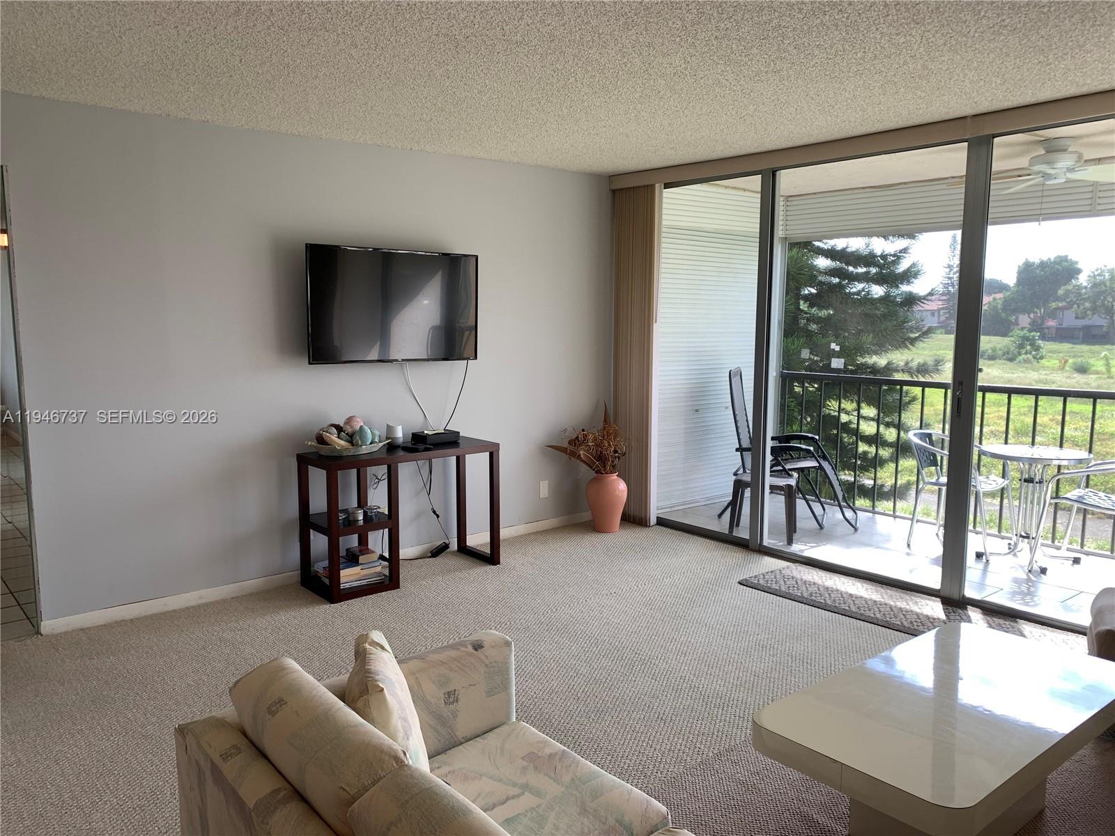 CONDOMINIUM 6 OF ENVIRON - Residential