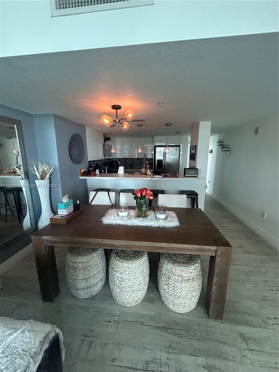 1800 CLUB CONDO - Residential