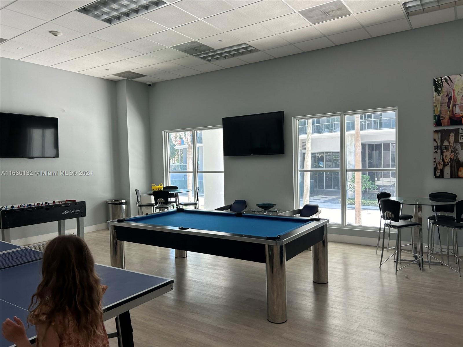 1800 CLUB CONDO - Residential