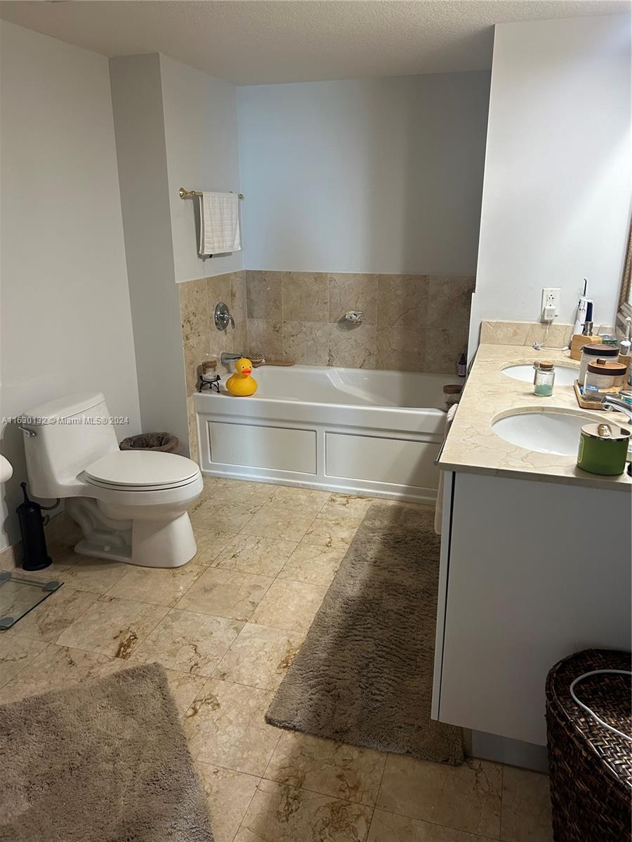 1800 CLUB CONDO - Residential