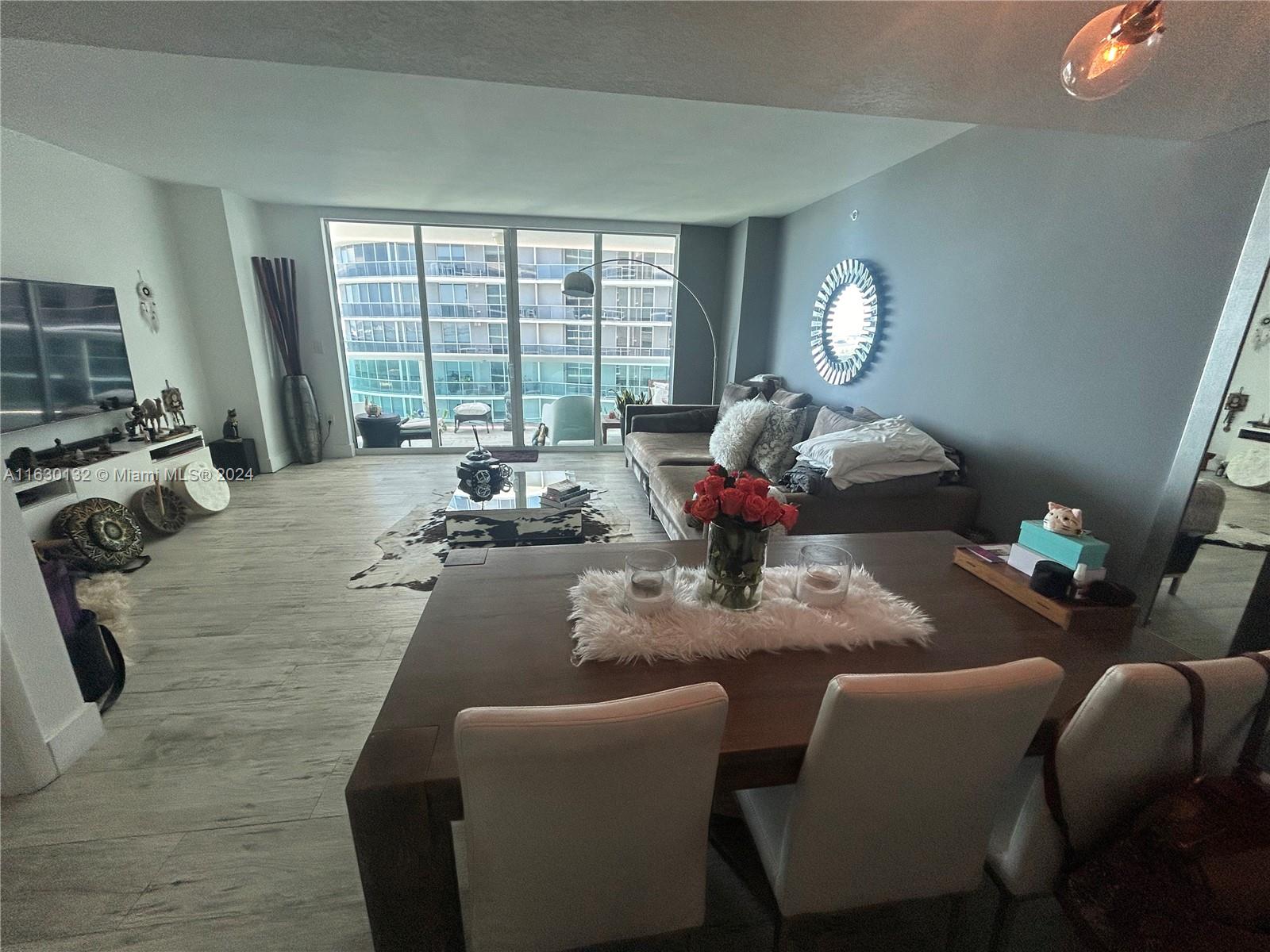 1800 CLUB CONDO - Residential