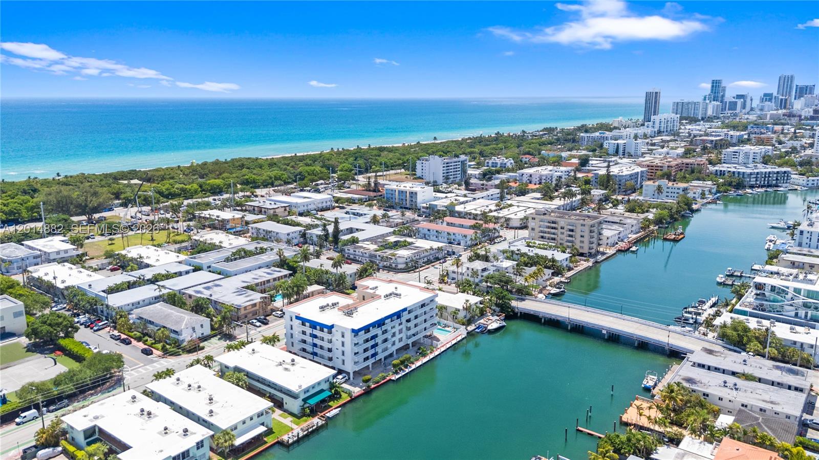 COLONNADE BAY CONDO - Residential