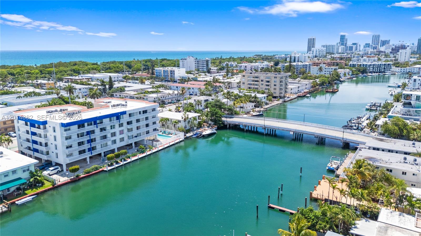 COLONNADE BAY CONDO - Residential