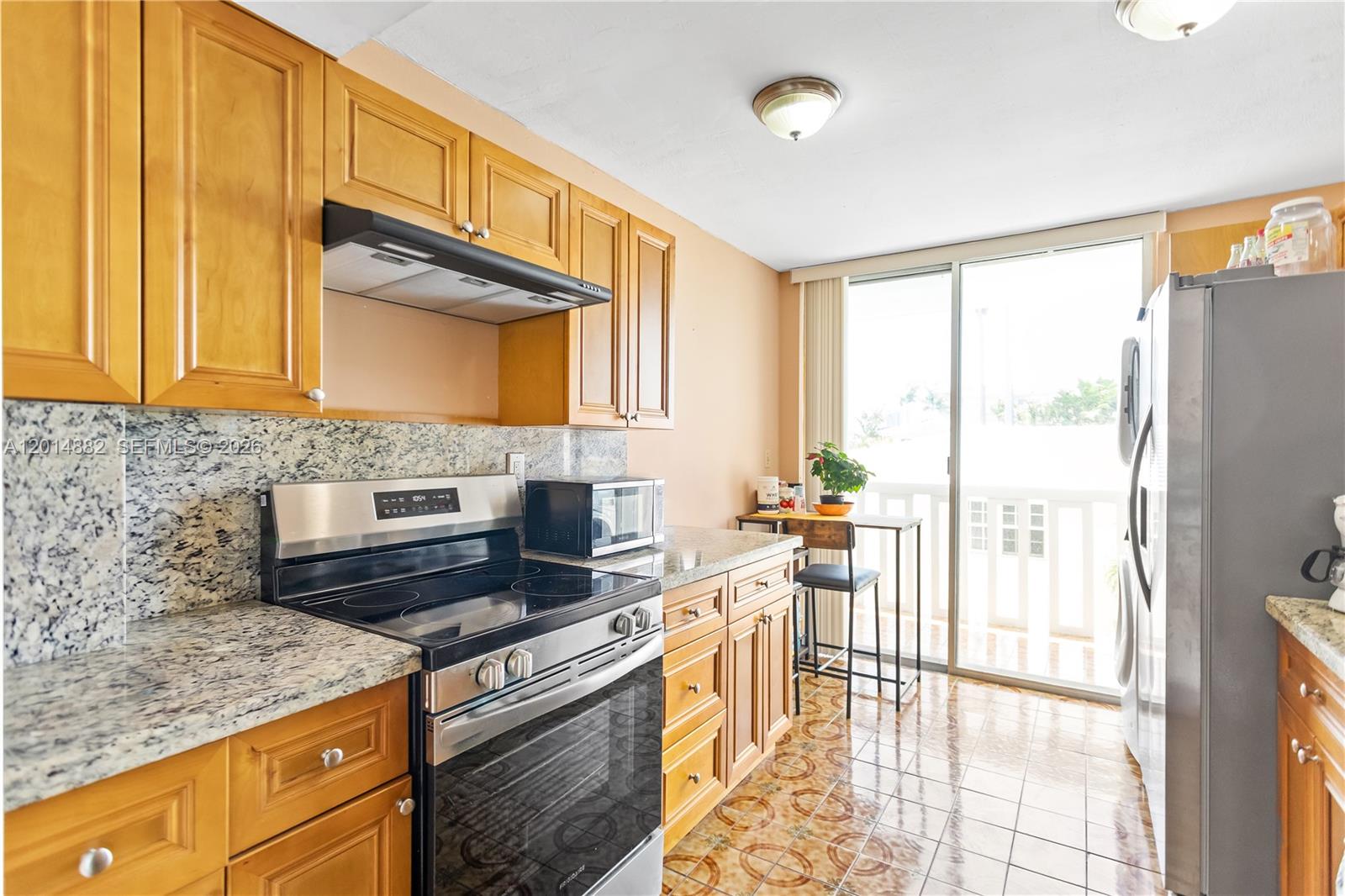 COLONNADE BAY CONDO - Residential