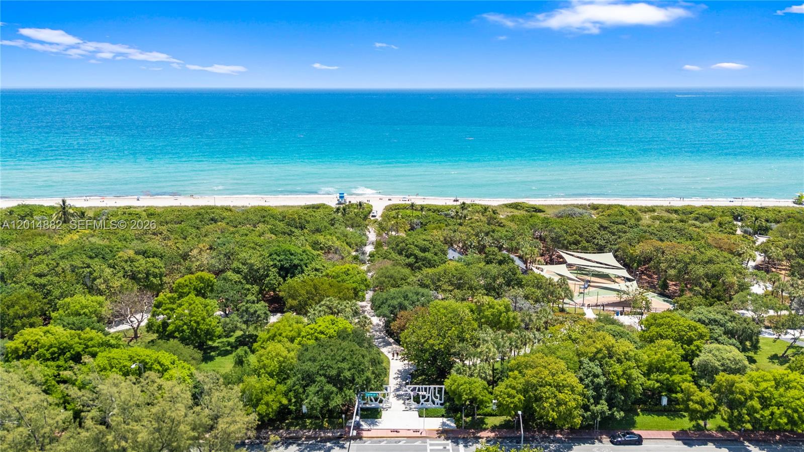 COLONNADE BAY CONDO - Residential