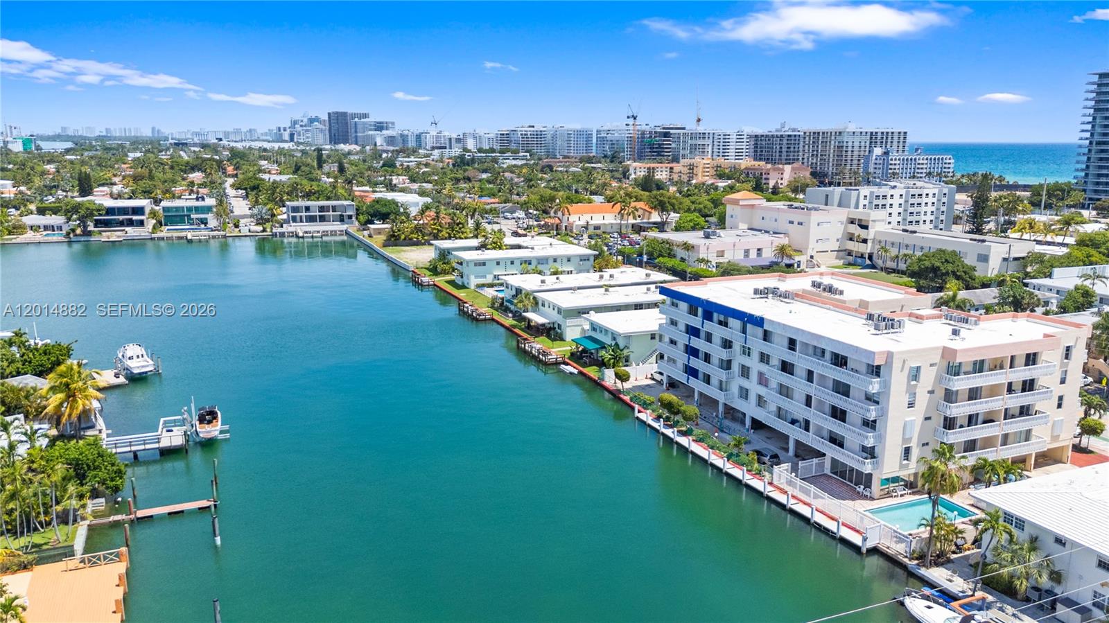 COLONNADE BAY CONDO - Residential