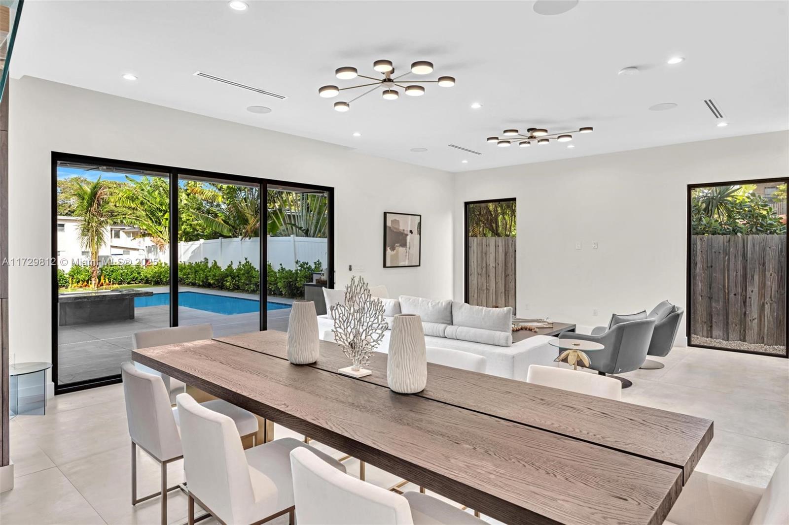 LAUDERDALE BEACH - Residential