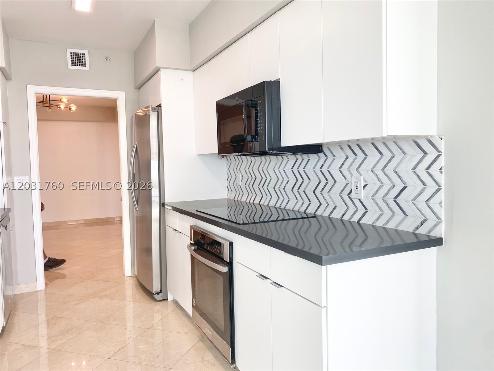 OCEANIA IV CONDO - Residential Lease