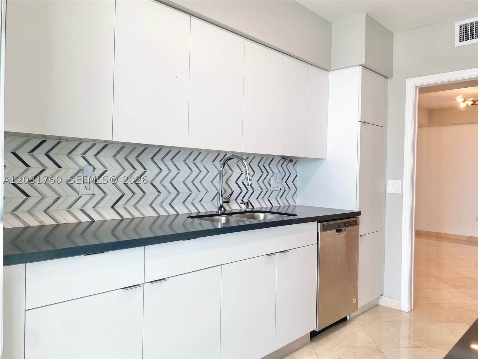 OCEANIA IV CONDO - Residential Lease