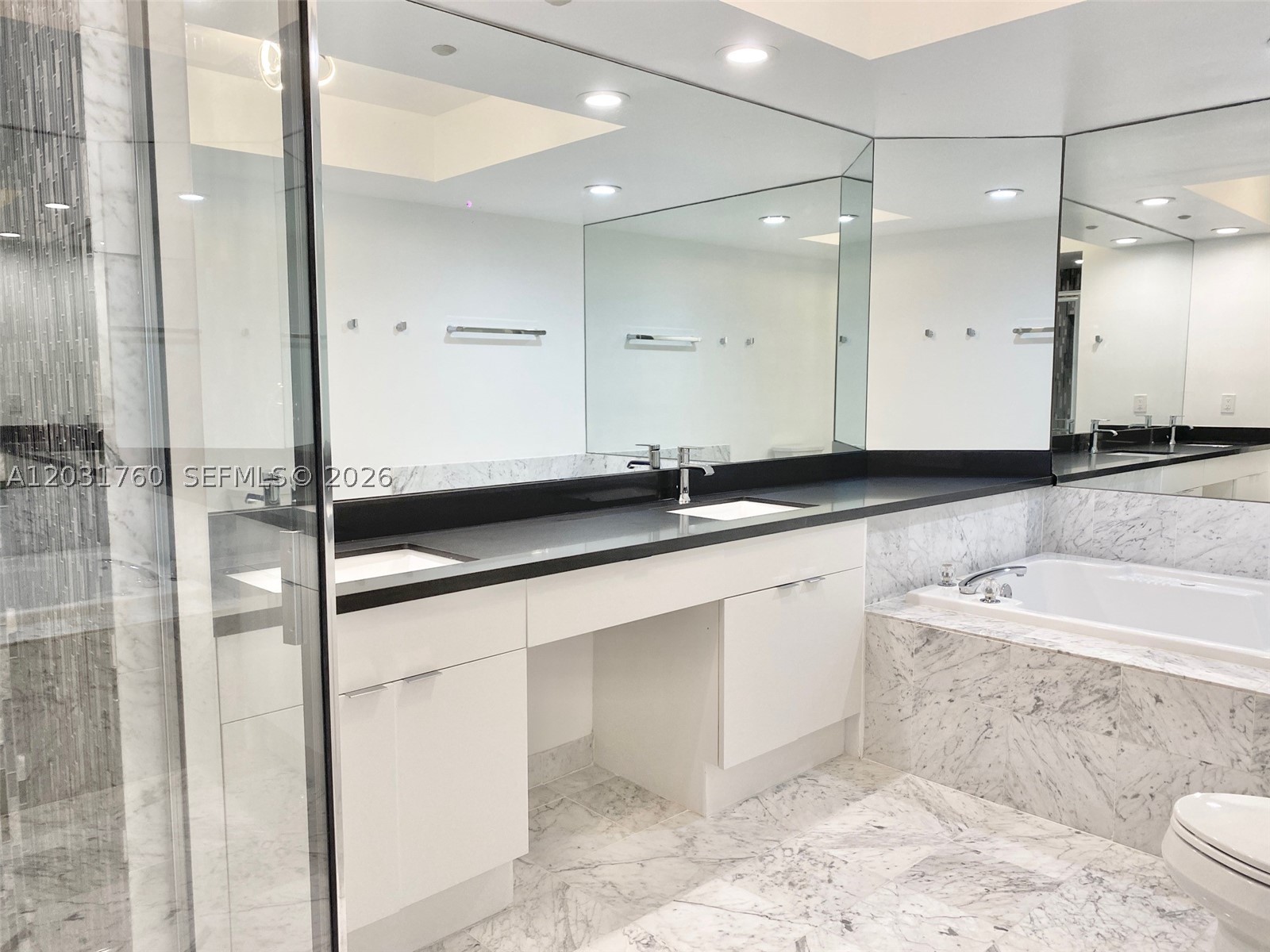 OCEANIA IV CONDO - Residential Lease