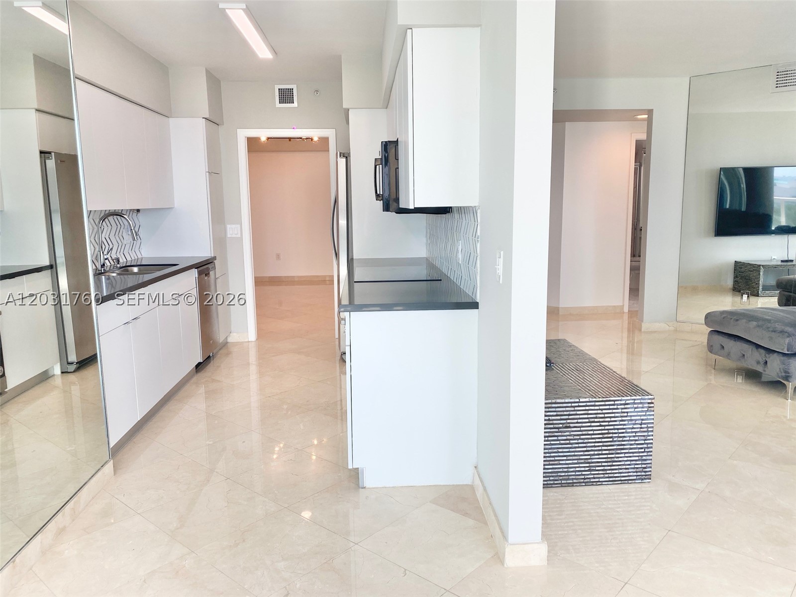 OCEANIA IV CONDO - Residential Lease