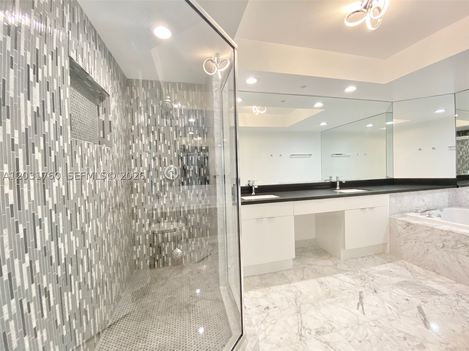 OCEANIA IV CONDO - Residential Lease