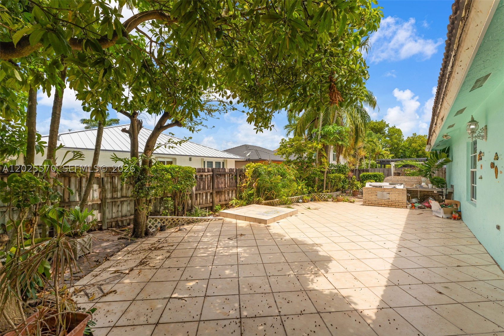 GARDEN HILLS WEST - Residential