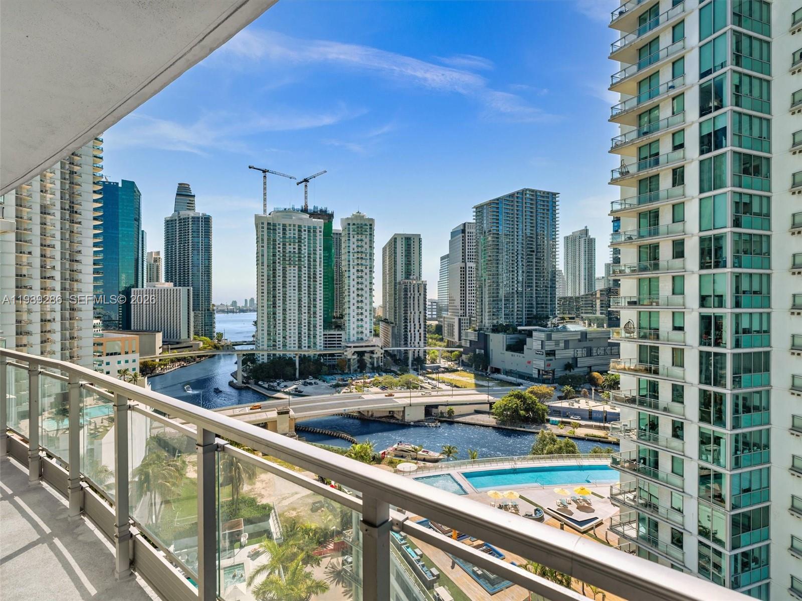 IVY CONDO - Residential