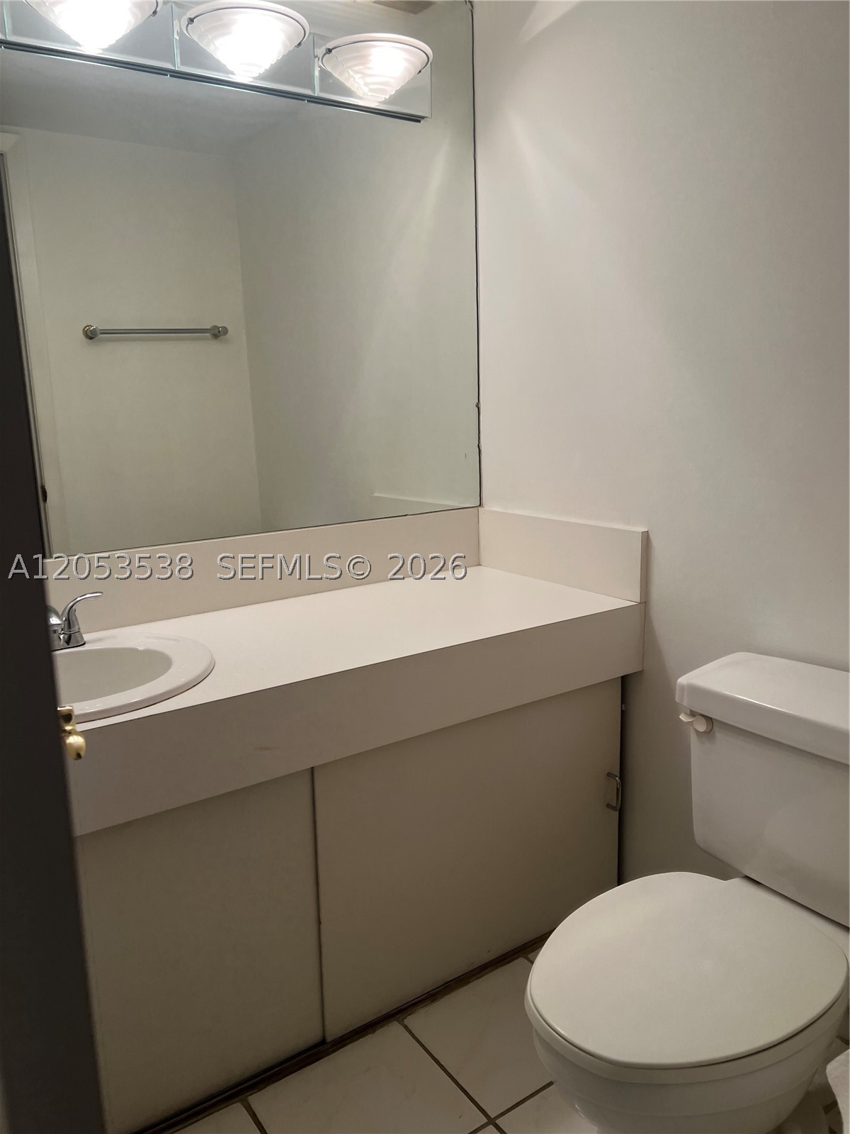 COMMODORE PLAZA CONDO - Residential