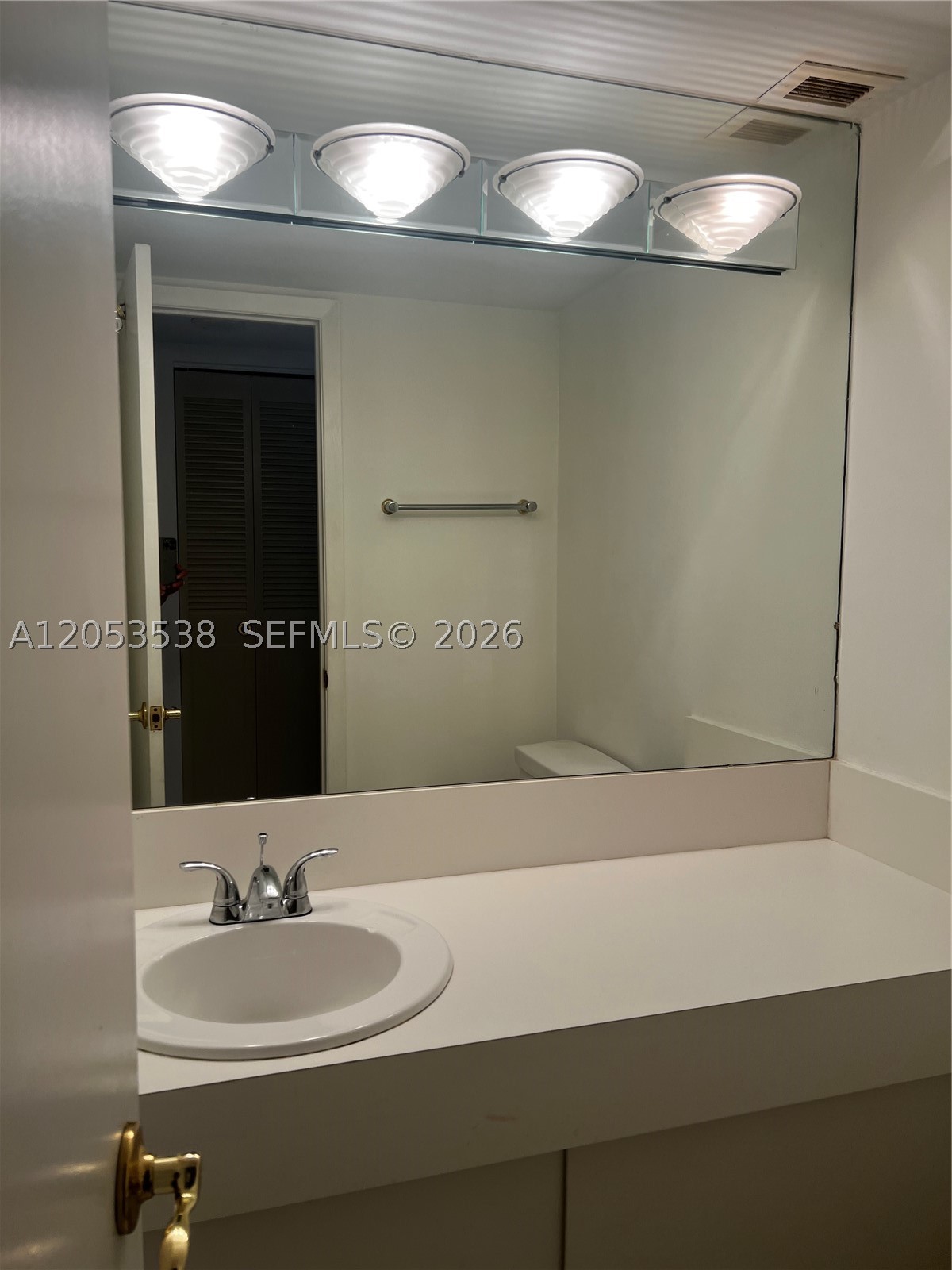 COMMODORE PLAZA CONDO - Residential