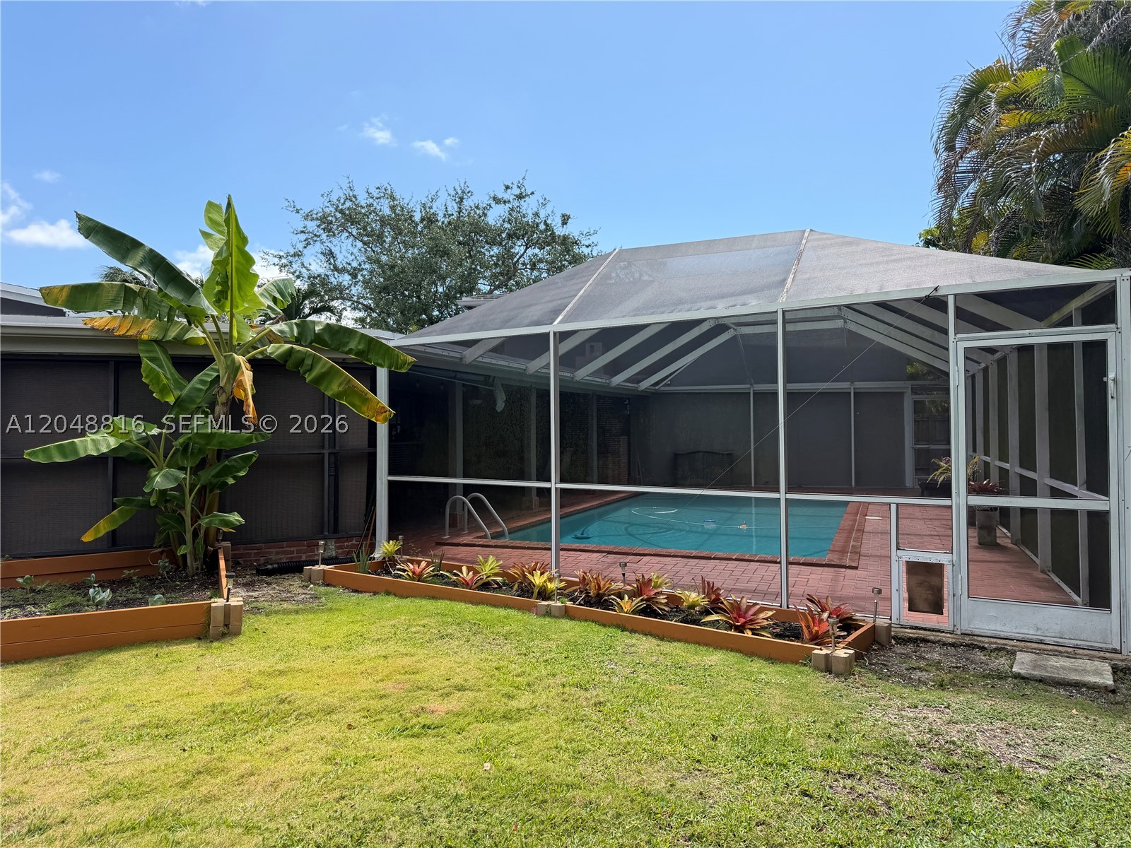 HOWARD PINES - Residential
