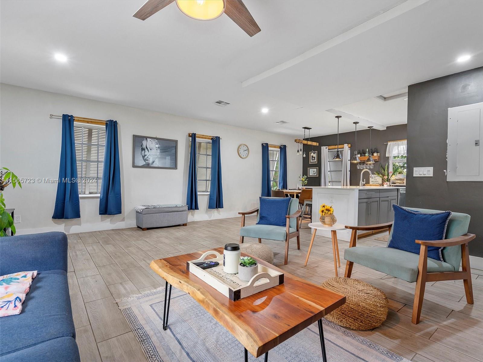 REV PL OF COUNTRY CLUB ES - Residential