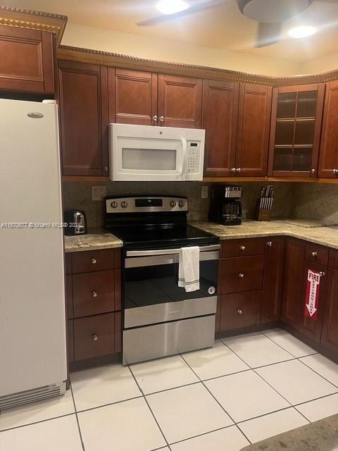 CORAL RIDGE ISLES - Residential Lease