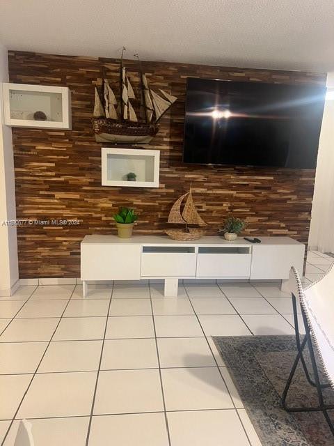 CORAL RIDGE ISLES - Residential Lease
