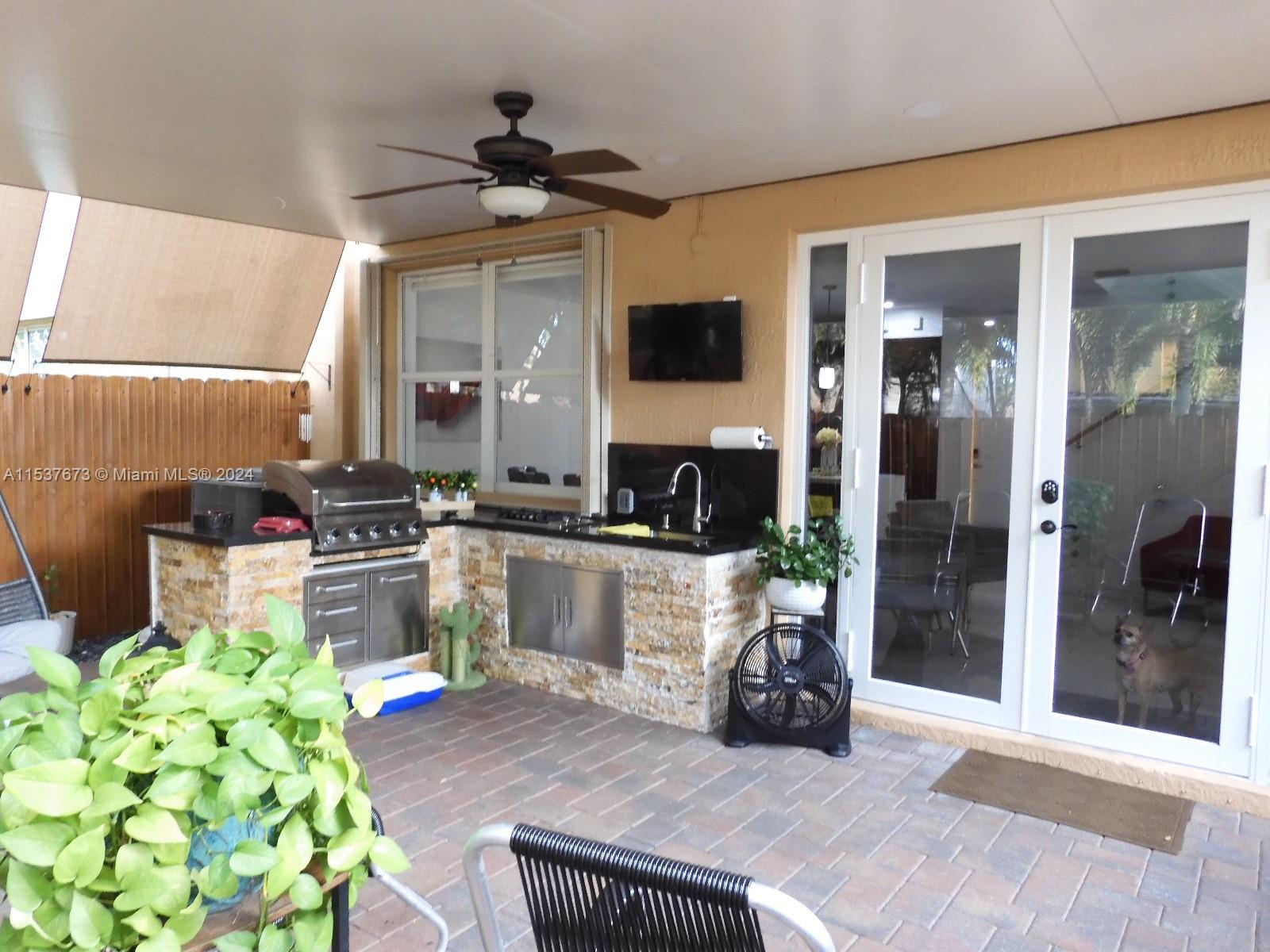 FLORIDIAN ISLES SOUTH - Residential