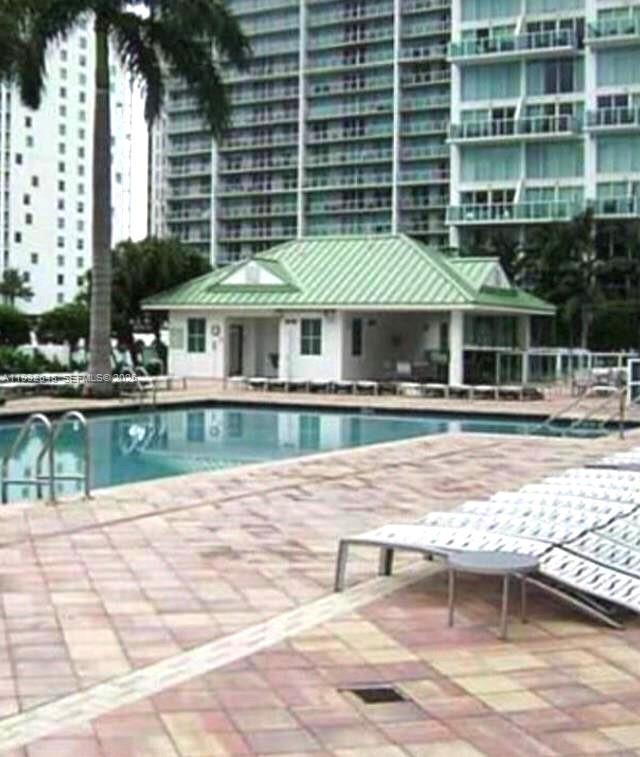 BRICKELL ON THE RIVER N T - Residential Lease