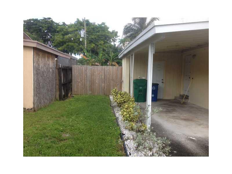 PLAYLAND ISLES 37-14 B - Residential Lease