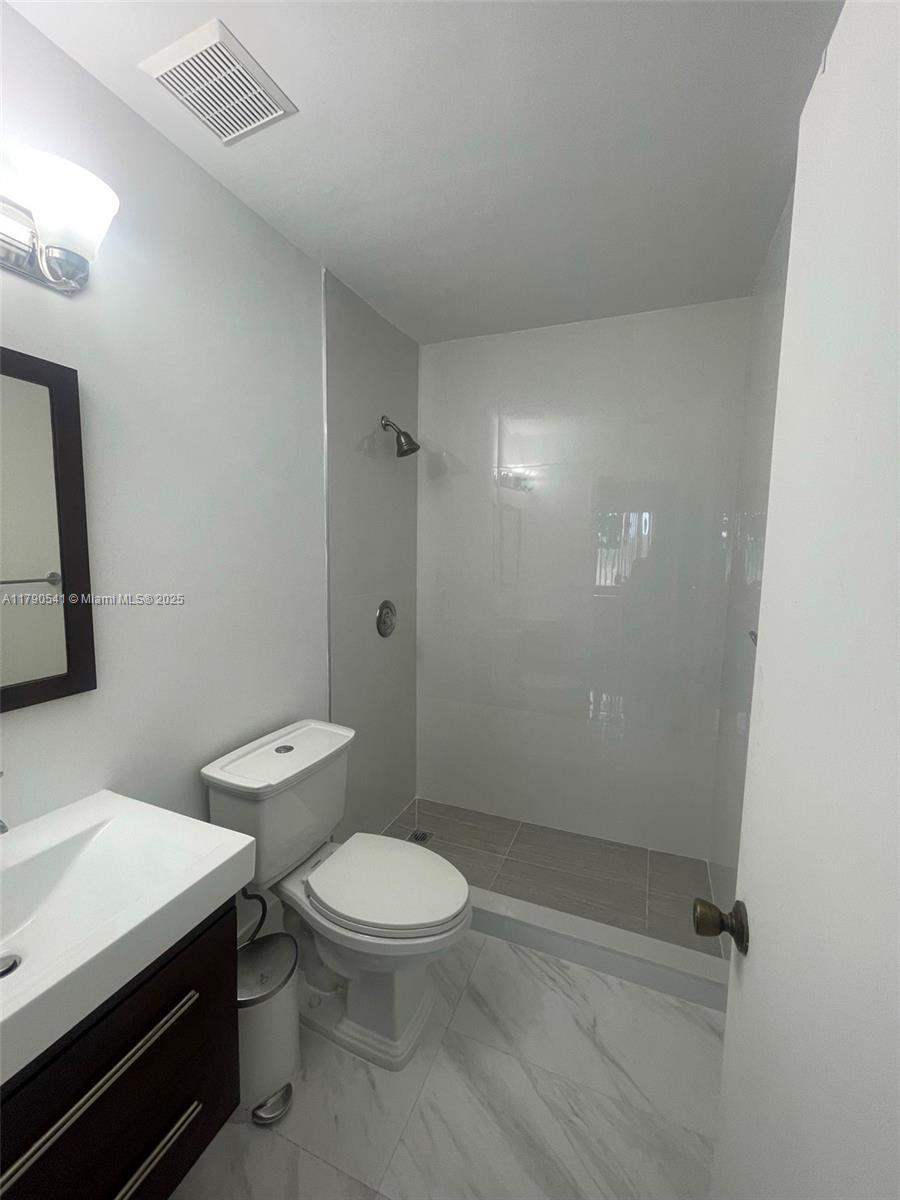 WEITZER SERENA LAKES TOWN - Residential Lease