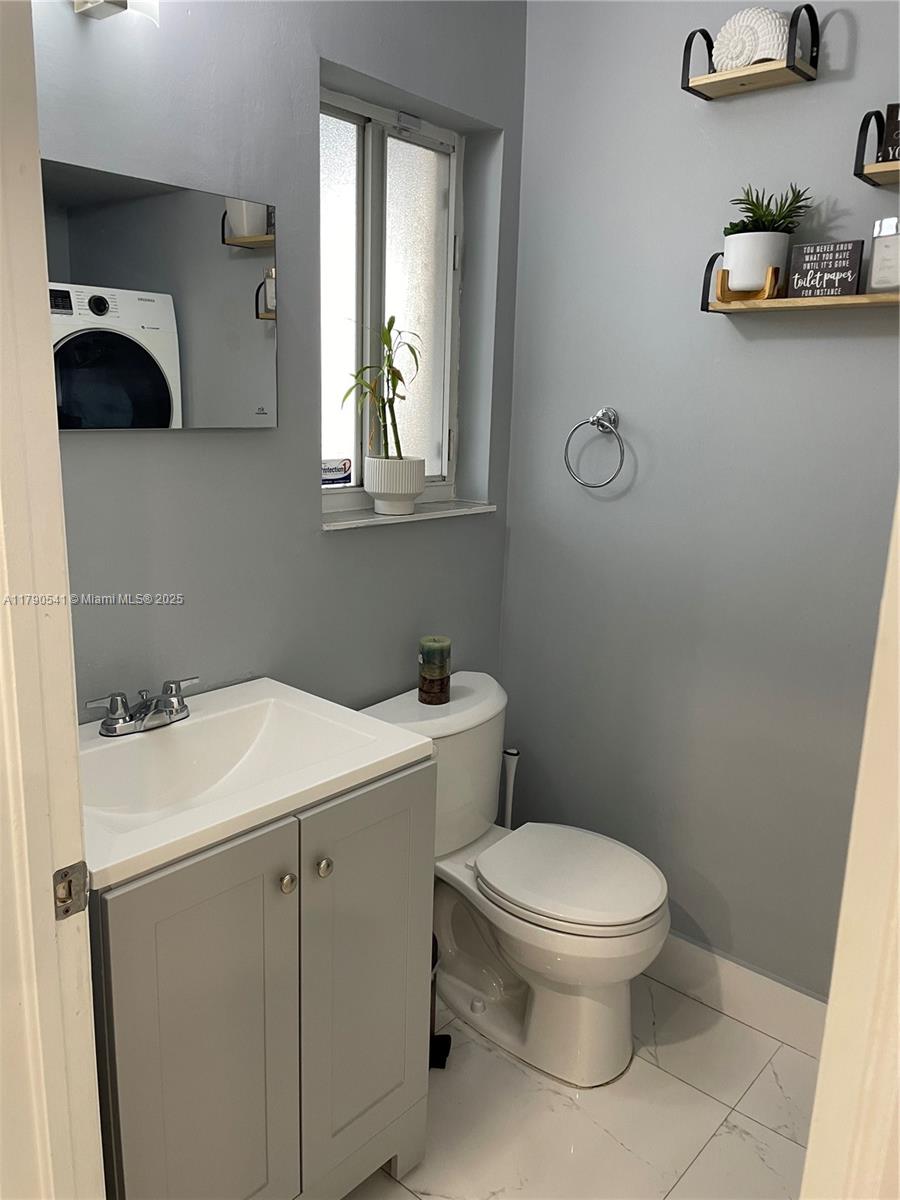 WEITZER SERENA LAKES TOWN - Residential Lease