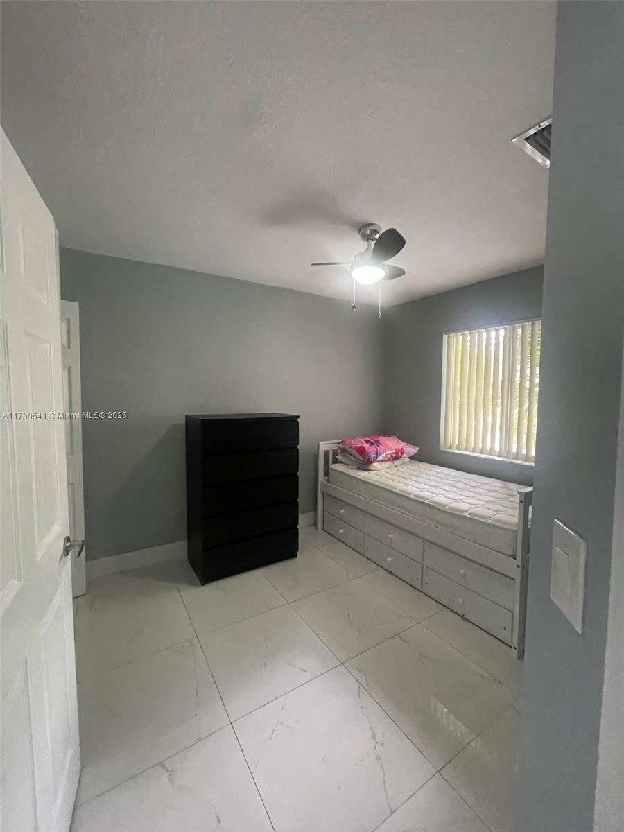WEITZER SERENA LAKES TOWN - Residential Lease