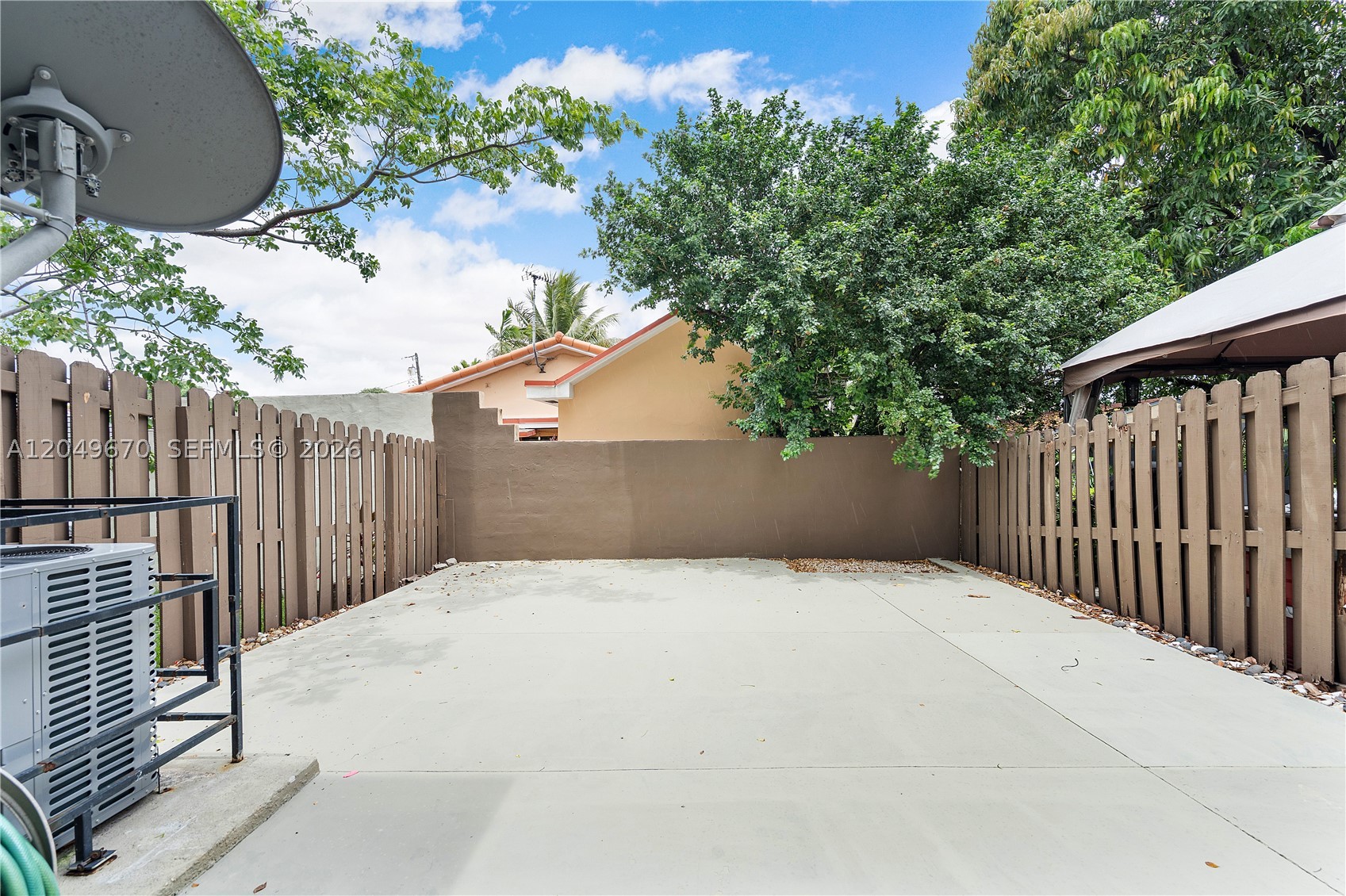 EAST 10TH AVENUE III COND - Residential Lease