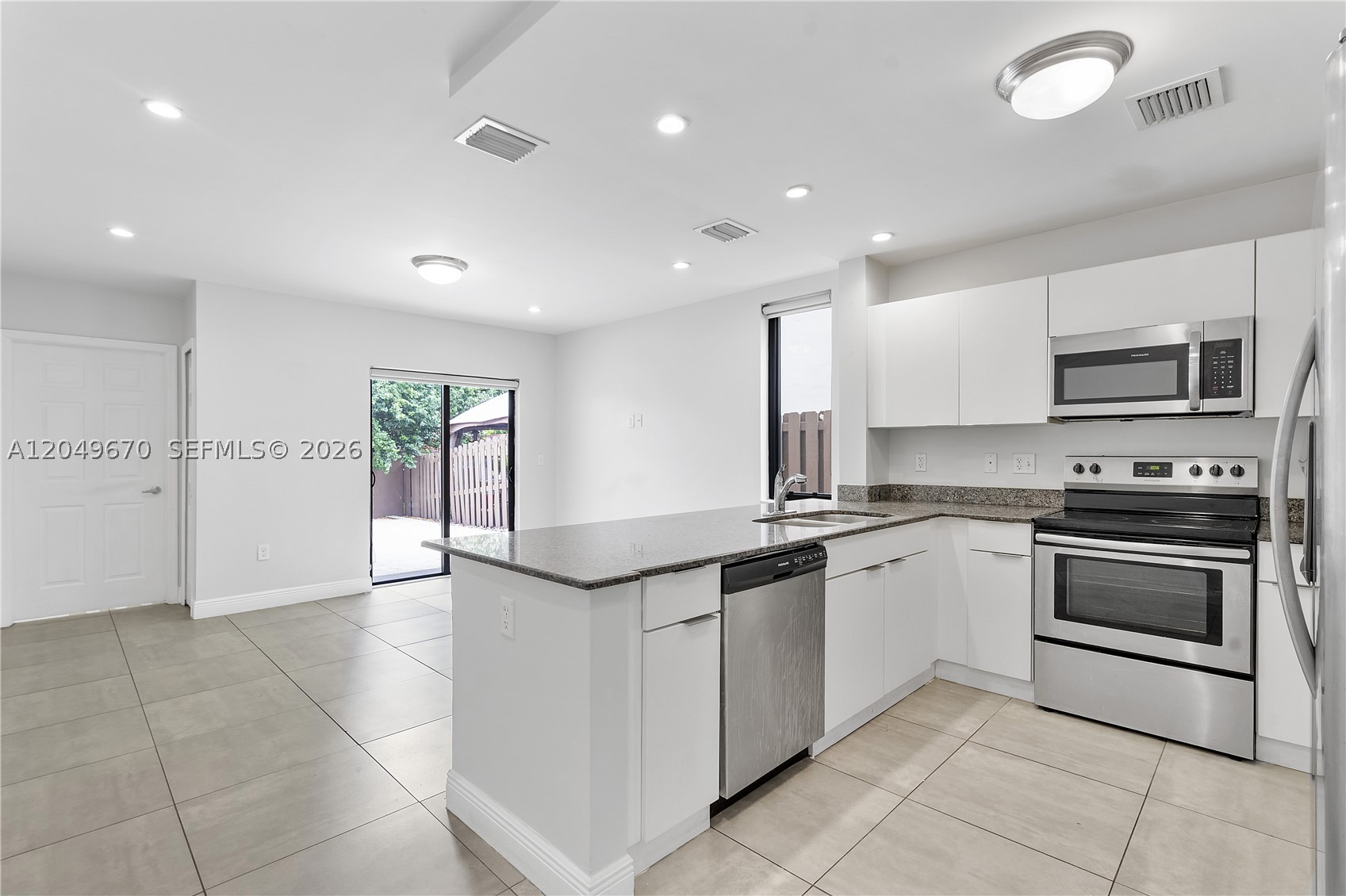 EAST 10TH AVENUE III COND - Residential Lease