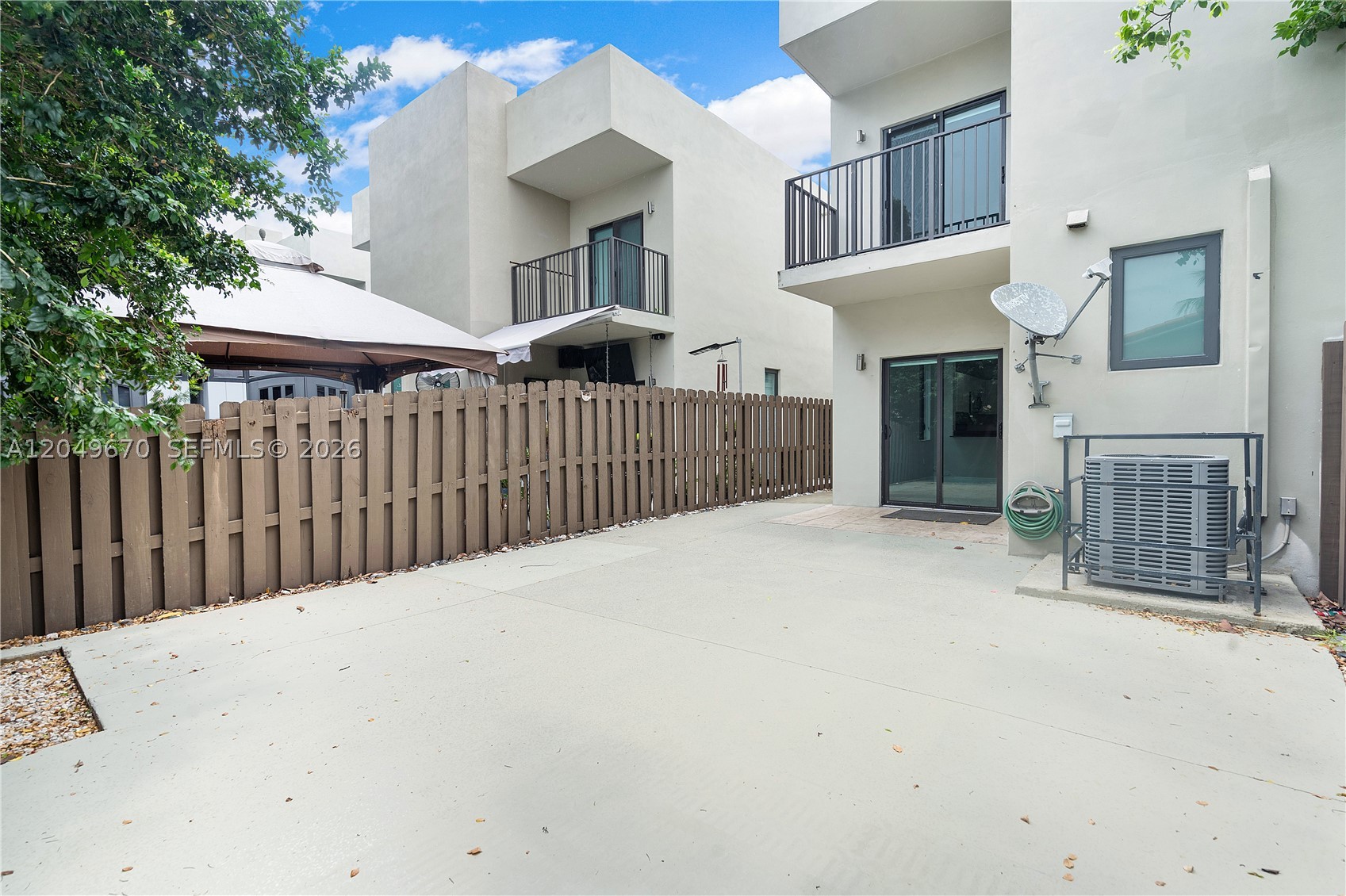 EAST 10TH AVENUE III COND - Residential Lease