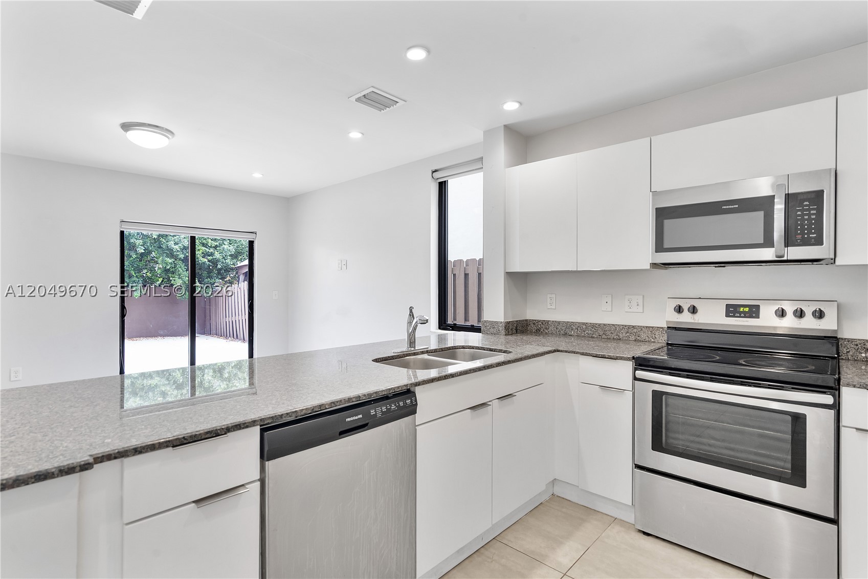 EAST 10TH AVENUE III COND - Residential Lease