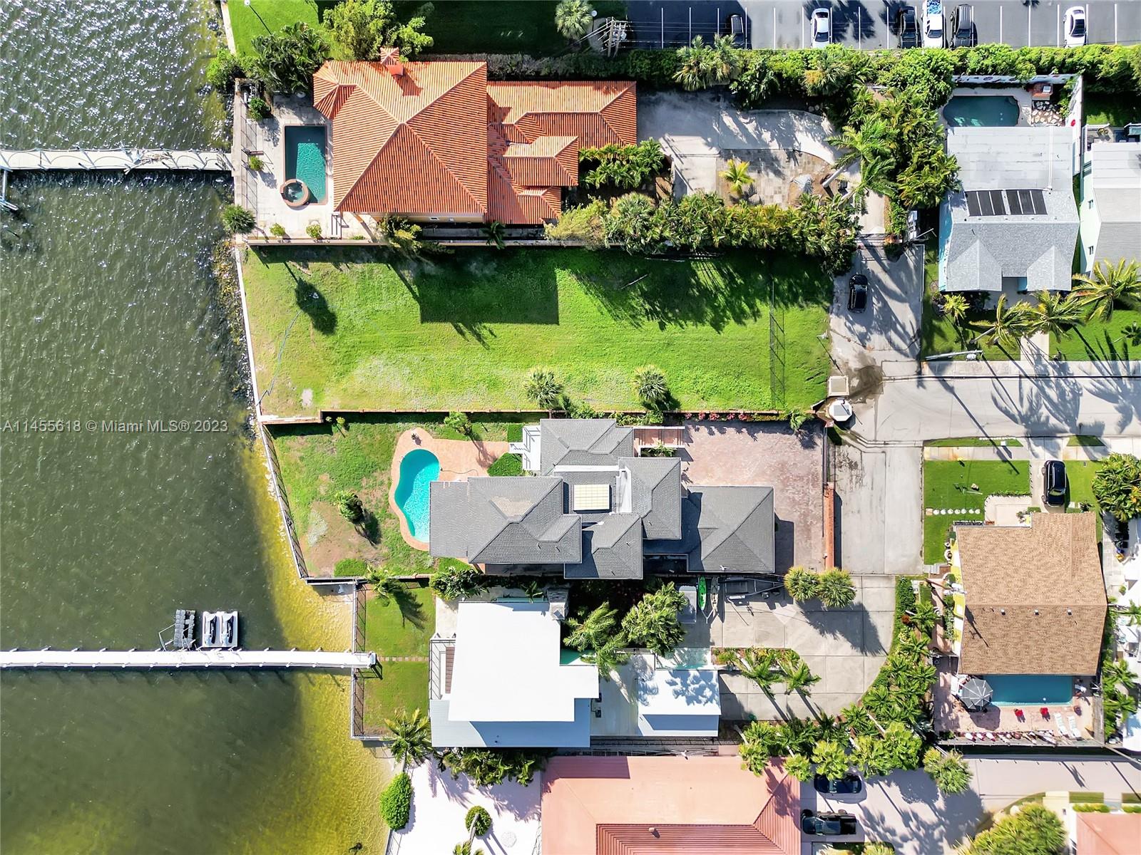 SOUTH PALM PARK - Land