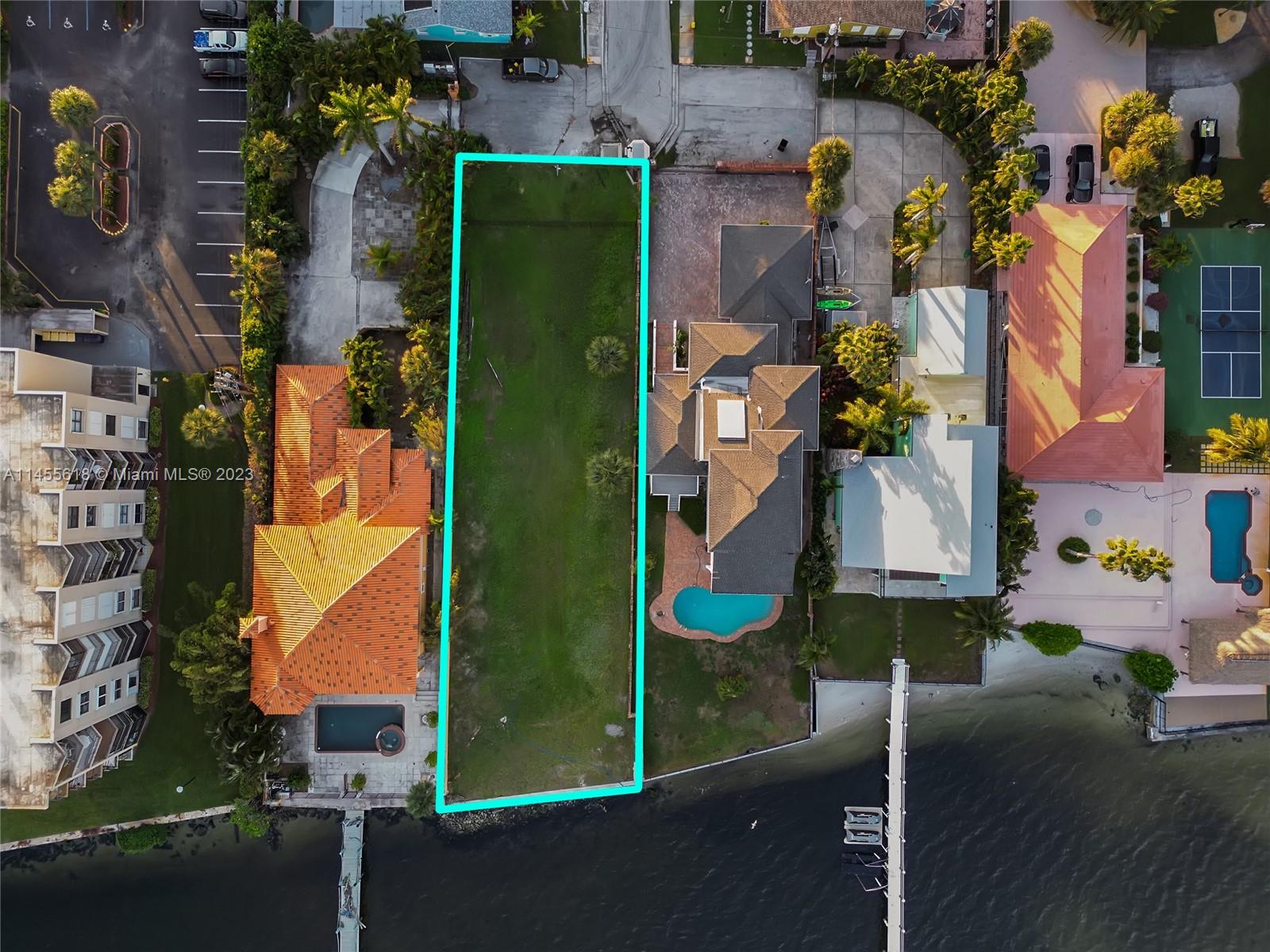 SOUTH PALM PARK - Land