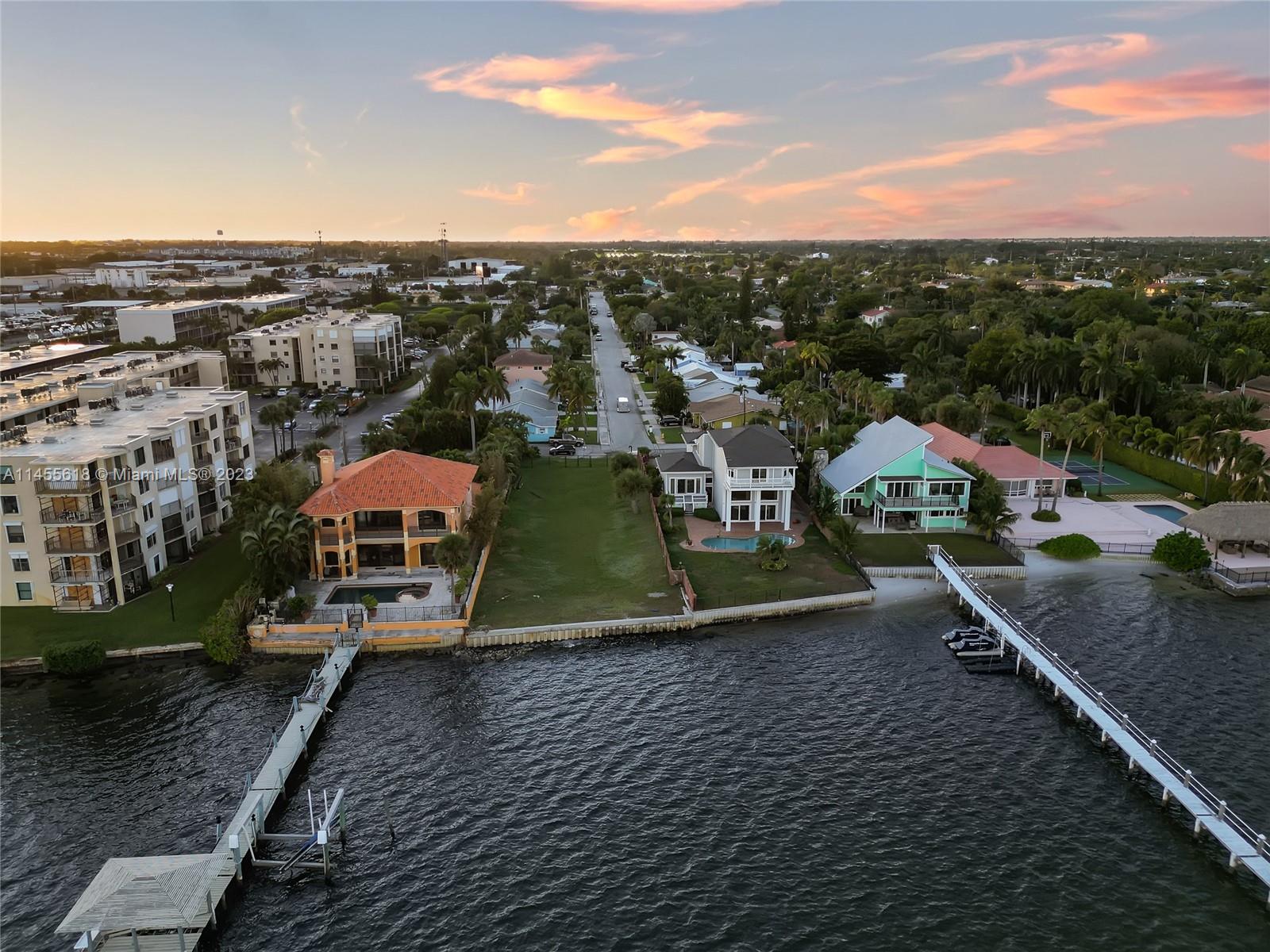 SOUTH PALM PARK - Land