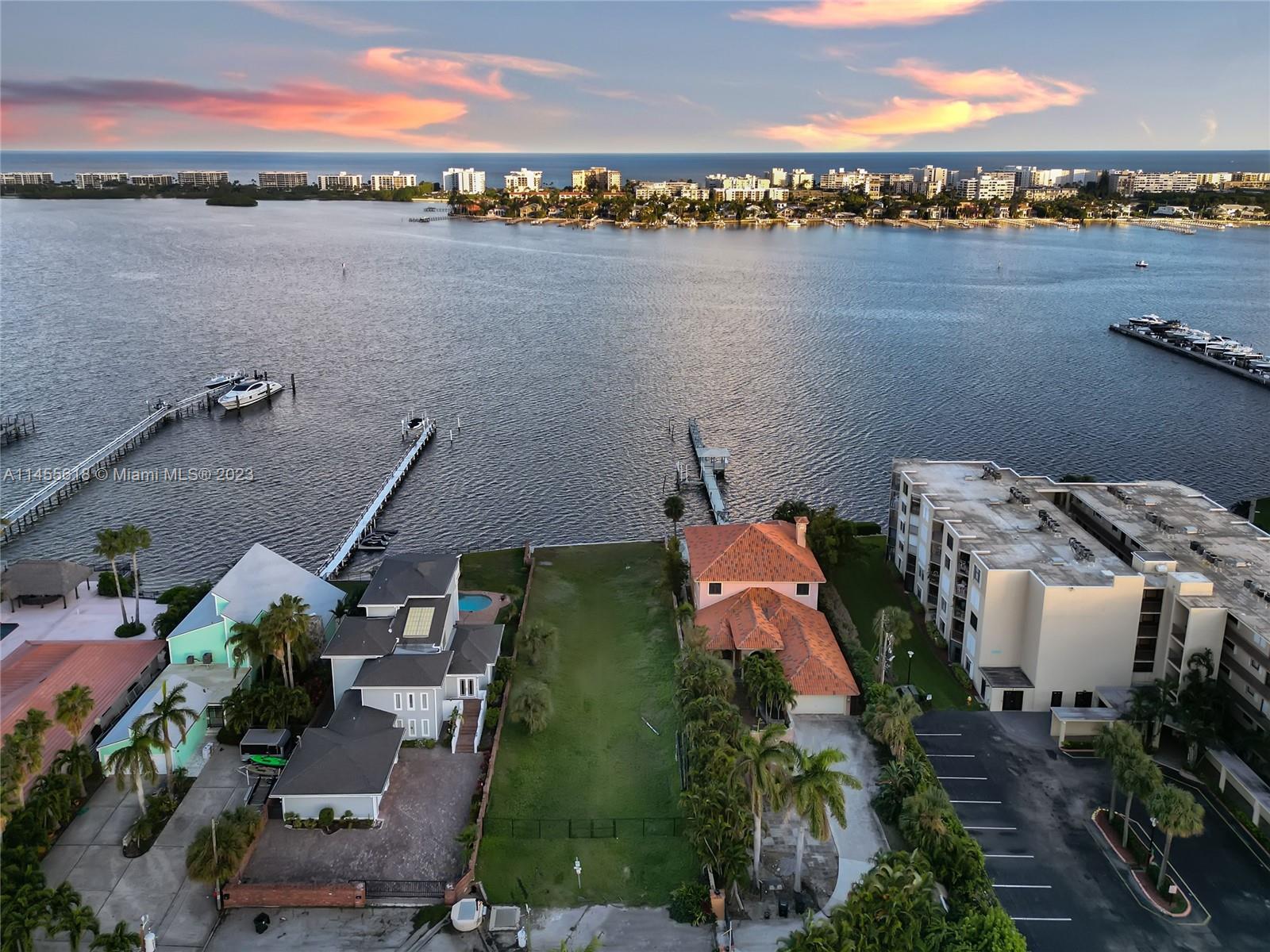 SOUTH PALM PARK - Land