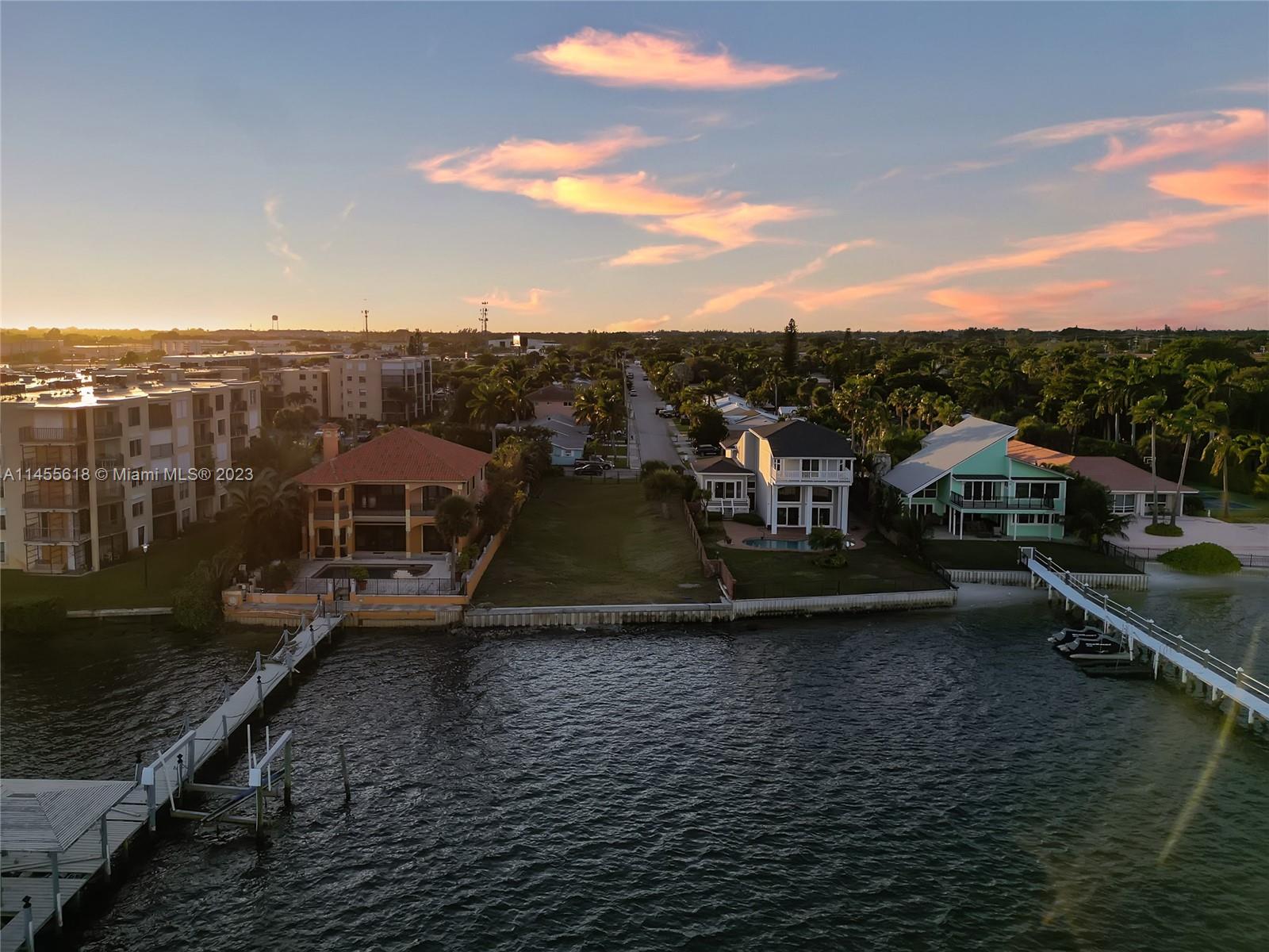 SOUTH PALM PARK - Land