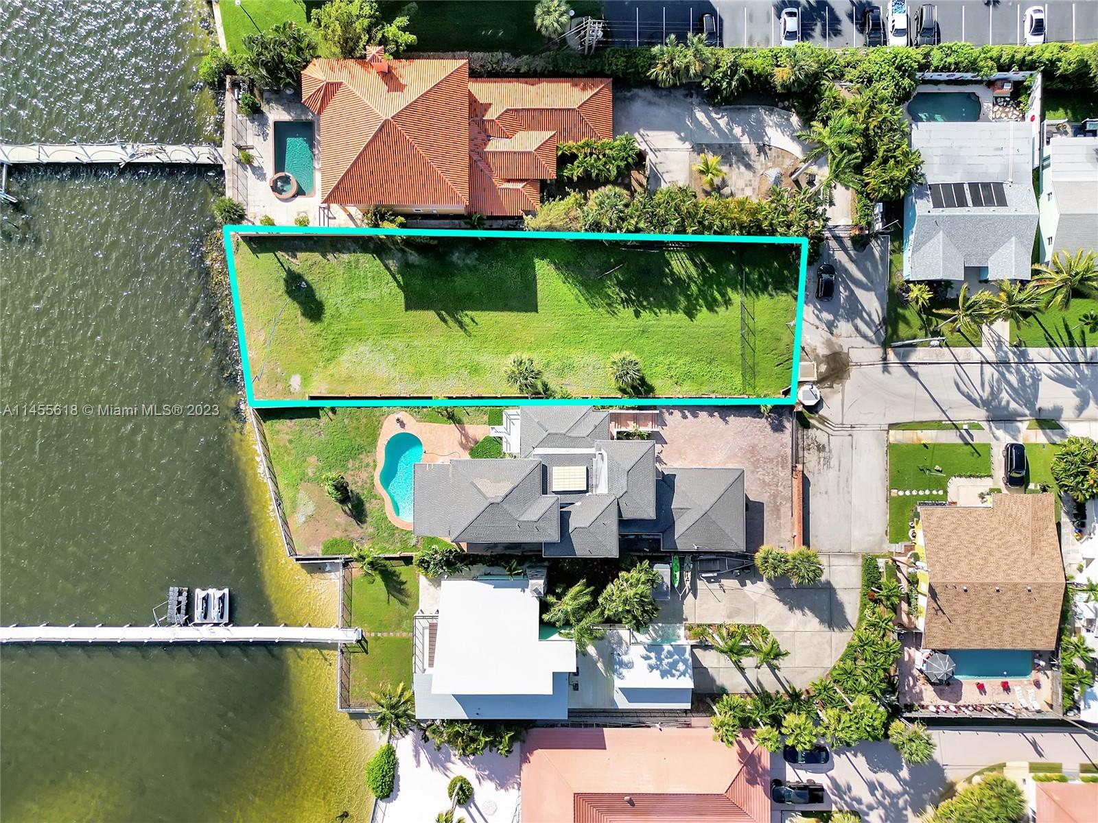 SOUTH PALM PARK - Land